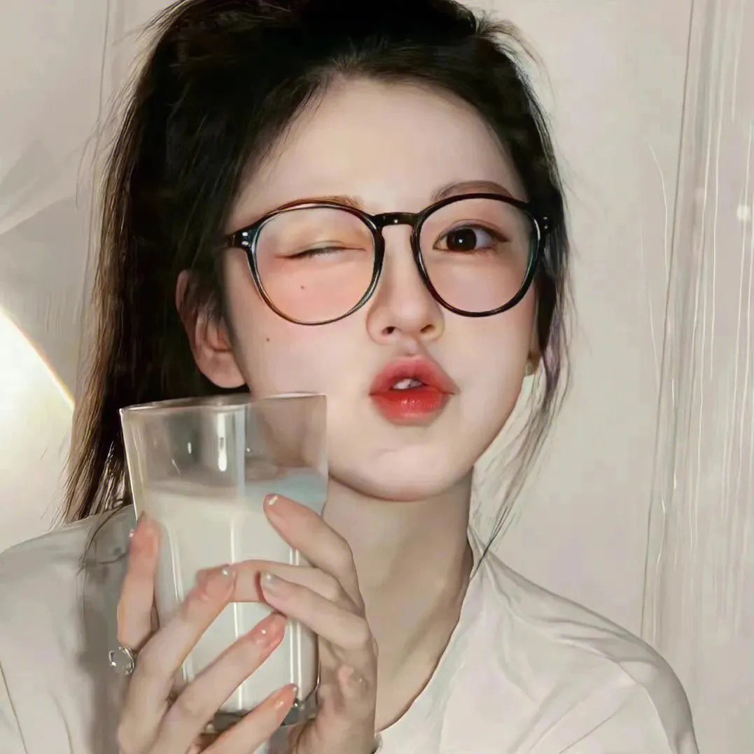 白莲花度假村第一季